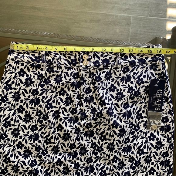 CHAPS FLORAL MINI SKIRT SIZE 10 - Picture 2 of 7
